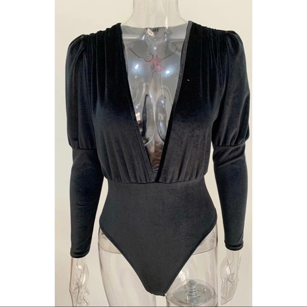 CLEARANCE 🥀 (Last Small) STRETCH VELVET BODYSUIT - Picture 3 of 5